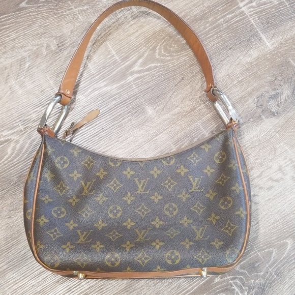 Louis Vuitton Handbags - Vintage Louis Vuitton monogram shoulder bag